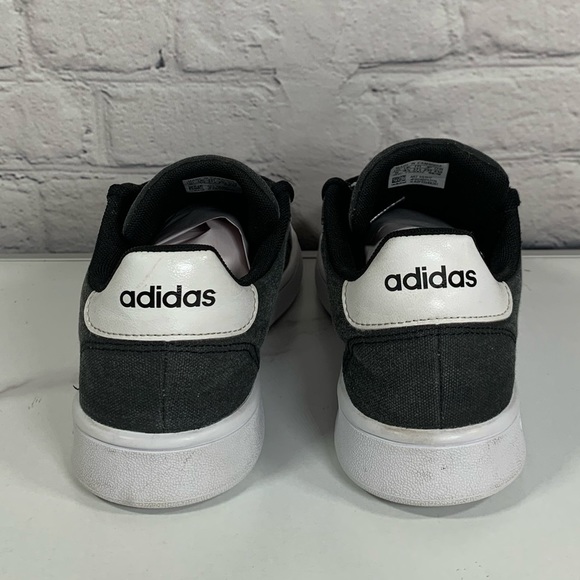 Adidas Boy Shoes Sz 5 - Picture 8 of 9